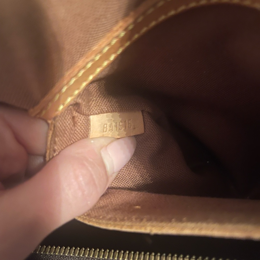 LV BAG - Picture 5 of 14